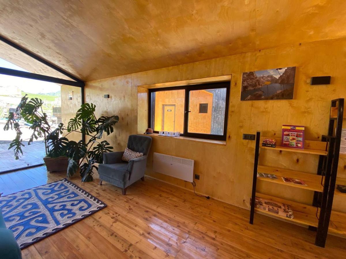 Peak Lodge Jyrgalan 外观 照片