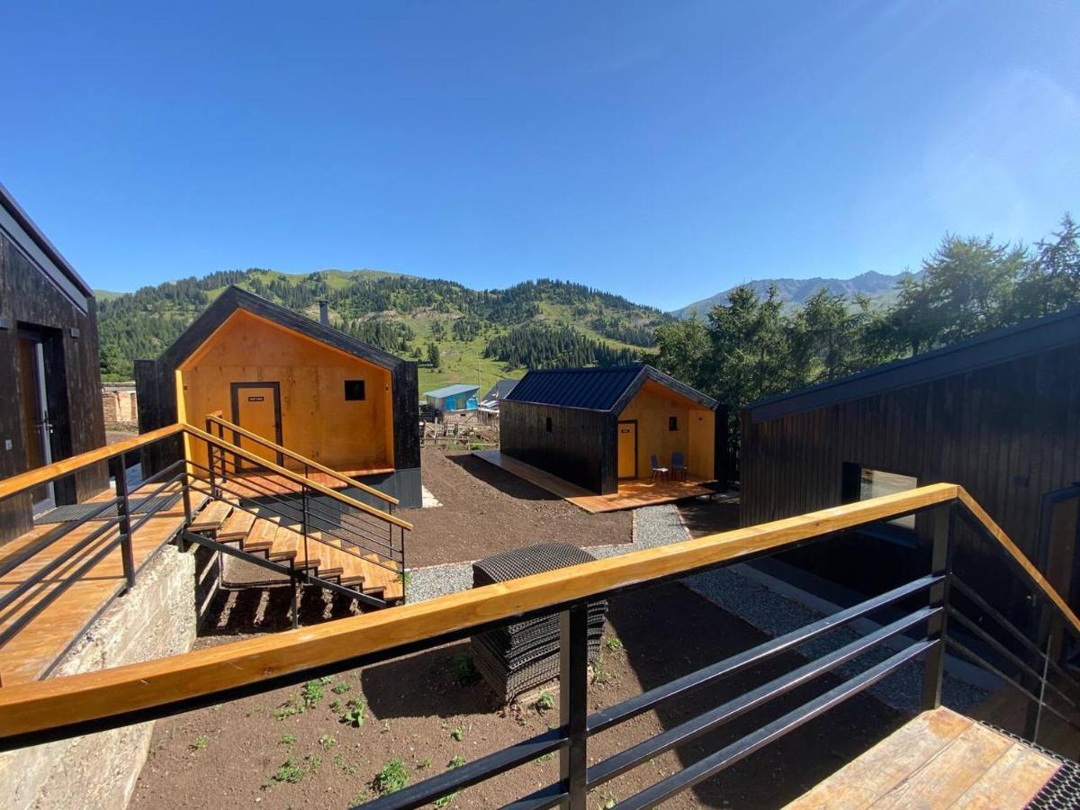Peak Lodge Jyrgalan 外观 照片